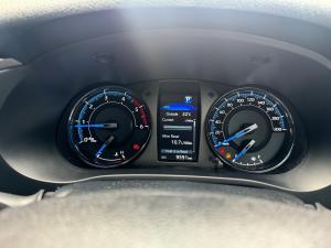 Toyota Hilux 2.8GD-6 double cab 4x4 Legend auto - Image 11