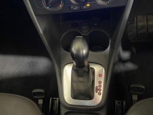 Volkswagen Polo Vivo 1.6 Life TIP - Image 12