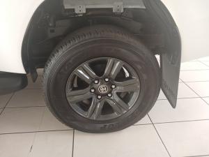 Toyota Hilux 2.4 GD-6 RB Raider automaticD/C - Image 17