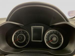 Mahindra XUV300 1.2T - Image 13