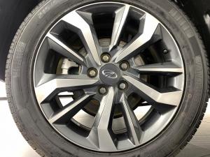 Mahindra XUV300 1.2T - Image 18