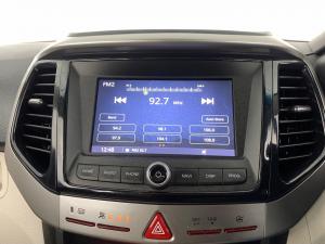 Mahindra XUV300 1.2T - Image 8