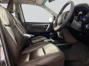 Toyota Fortuner 2.4GD-6 Raised Body automatic - Image 17