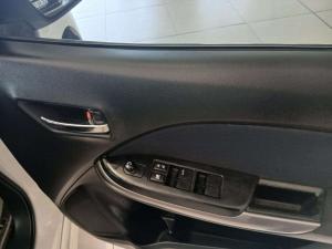 Toyota Starlet 1.4 XR automatic - Image 14