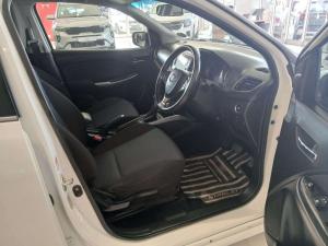 Toyota Starlet 1.4 XR automatic - Image 8