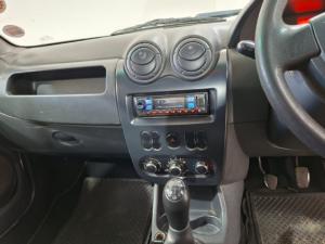 Nissan NP200 1.6i - Image 14