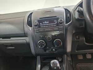 Isuzu KB 250D-Teq Extended cab LE - Image 12