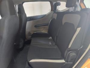 Renault Triber 1.0 Expression - Image 12