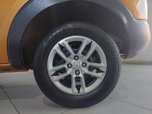 Renault Triber 1.0 Expression - Image 15