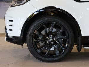 Land Rover Discovery P360 R-Dynamic SE - Image 12