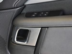 Land Rover Discovery P360 R-Dynamic SE - Image 32