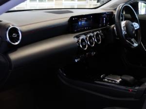 Mercedes-Benz CLA CLA200 AMG Line - Image 15