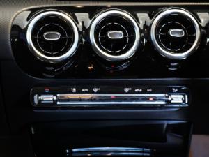 Mercedes-Benz CLA CLA200 AMG Line - Image 21