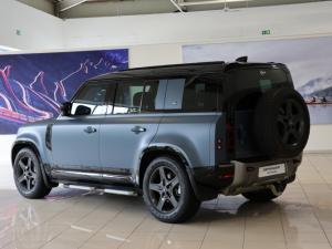 Land Rover Defender 110 D300 X-Dynamic SE - Image 4