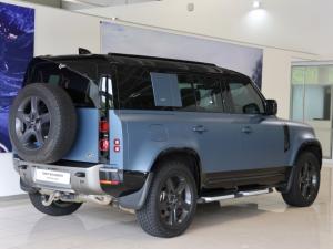 Land Rover Defender 110 D300 X-Dynamic SE - Image 6