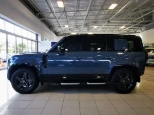 Land Rover Defender 110 D300 X-Dynamic SE - Image 7