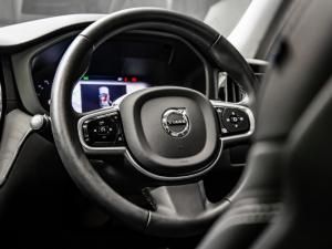 Volvo XC60 T8 Plug-In Hybrid AWD Ultra Dark - Image 22