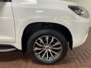 Toyota Land Cruiser Prado 2.8GD VX-L - Image 5