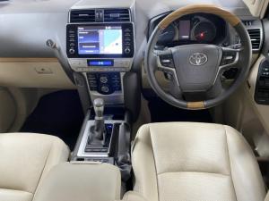 Toyota Land Cruiser Prado 2.8GD VX-L - Image 9