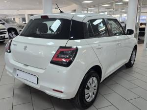 Suzuki Swift 1.2 GL - Image 13