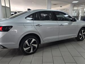 Volkswagen Polo sedan 1.0TSI Style - Image 20