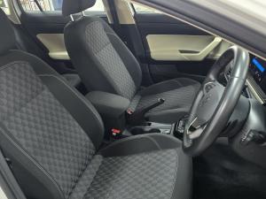 Volkswagen Polo sedan 1.0TSI Style - Image 8