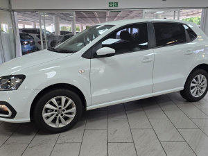 Volkswagen Polo Vivo hatch 1.6 Comfortline auto - Image 17