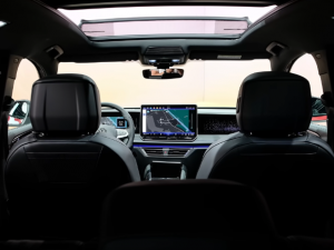 Volkswagen Tiguan 2.0TSI R-Line 4Motion - Image 30