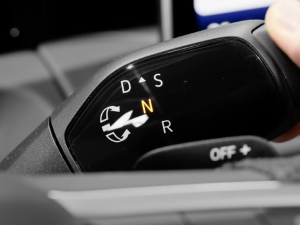 Volkswagen Tiguan 2.0TSI R-Line 4Motion - Image 8