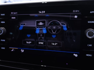 Volkswagen T-Roc 2.0TSI 4Motion R-Line - Image 19