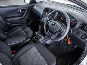 Volkswagen Polo Vivo hatch 1.4 Life - Image 8