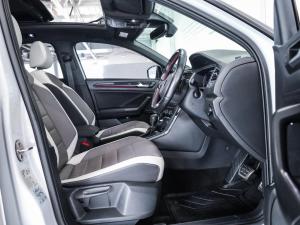 Volkswagen T-Roc 2.0TSI 140kW 4Motion R-Line - Image 11
