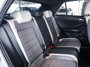 Volkswagen T-Roc 2.0TSI 140kW 4Motion R-Line - Image 19