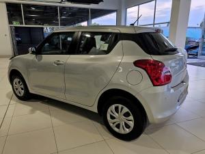 Suzuki Swift 1.2 GL auto - Image 4