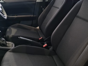 Volkswagen Polo hatch 1.0TSI - Image 13