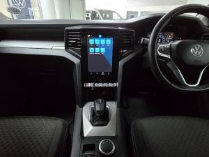 Volkswagen Amarok 2.0BiTDI double cab Life 4Motion - Image 13