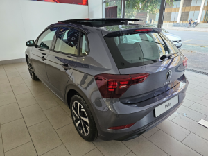Volkswagen Polo hatch 1.0TSI Life auto - Image 3