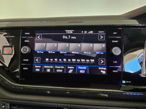 Volkswagen Polo hatch 1.0TSI Life auto - Image 6