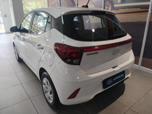 Hyundai Grand i10 1.0 Premium hatch - Image 5