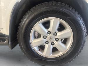 Toyota Fortuner 3.0D-4D 4x4 - Image 11