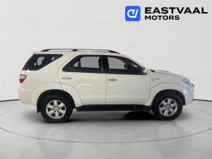 Toyota Fortuner 3.0D-4D 4x4 - Image 5