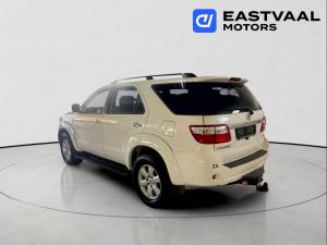 Toyota Fortuner 3.0D-4D 4x4 - Image 6