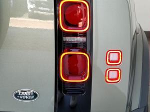 Land Rover Defender 90 D240 SE - Image 11