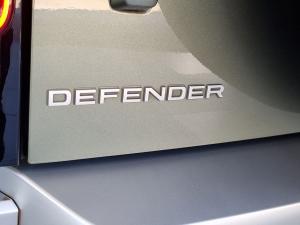 Land Rover Defender 90 D240 SE - Image 19