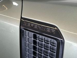 Land Rover Defender 90 D240 SE - Image 24