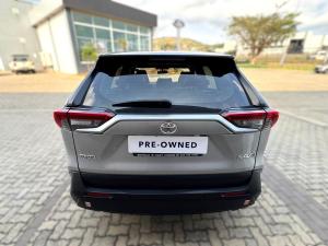 Toyota RAV4 2.0 GX - Image 10