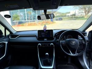 Toyota RAV4 2.0 GX - Image 18