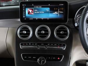 Mercedes-Benz C-Class C200 coupe auto - Image 11