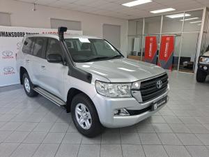 Toyota Land Cruiser 200 4.5D-4D V8 GX - Image 1