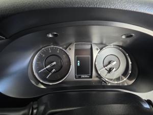 Toyota Hilux 2.4GD-6 double cab 4x4 Raider auto - Image 8